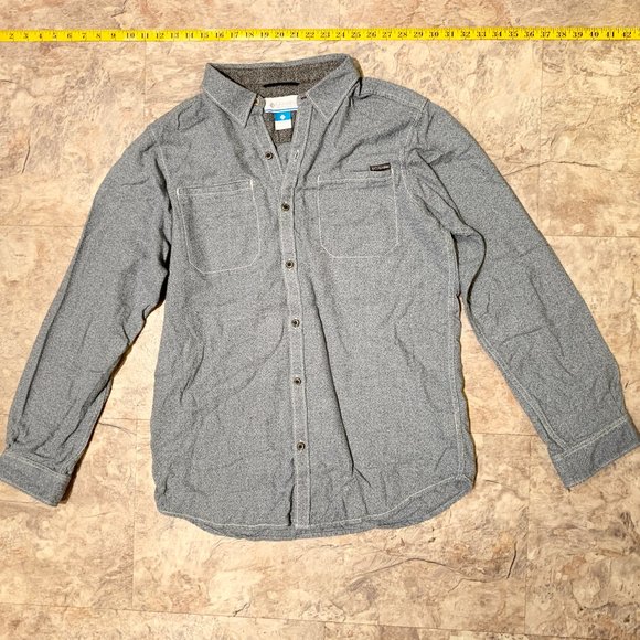 Columbia Blue Pattern Button Down Shirt Collared Shirt.Soft - Size Large - Picture 1 of 4